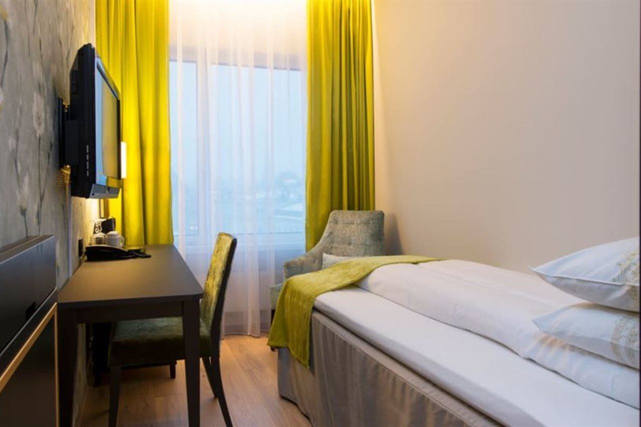 Thon Hotel Opera Осло Экстерьер фото